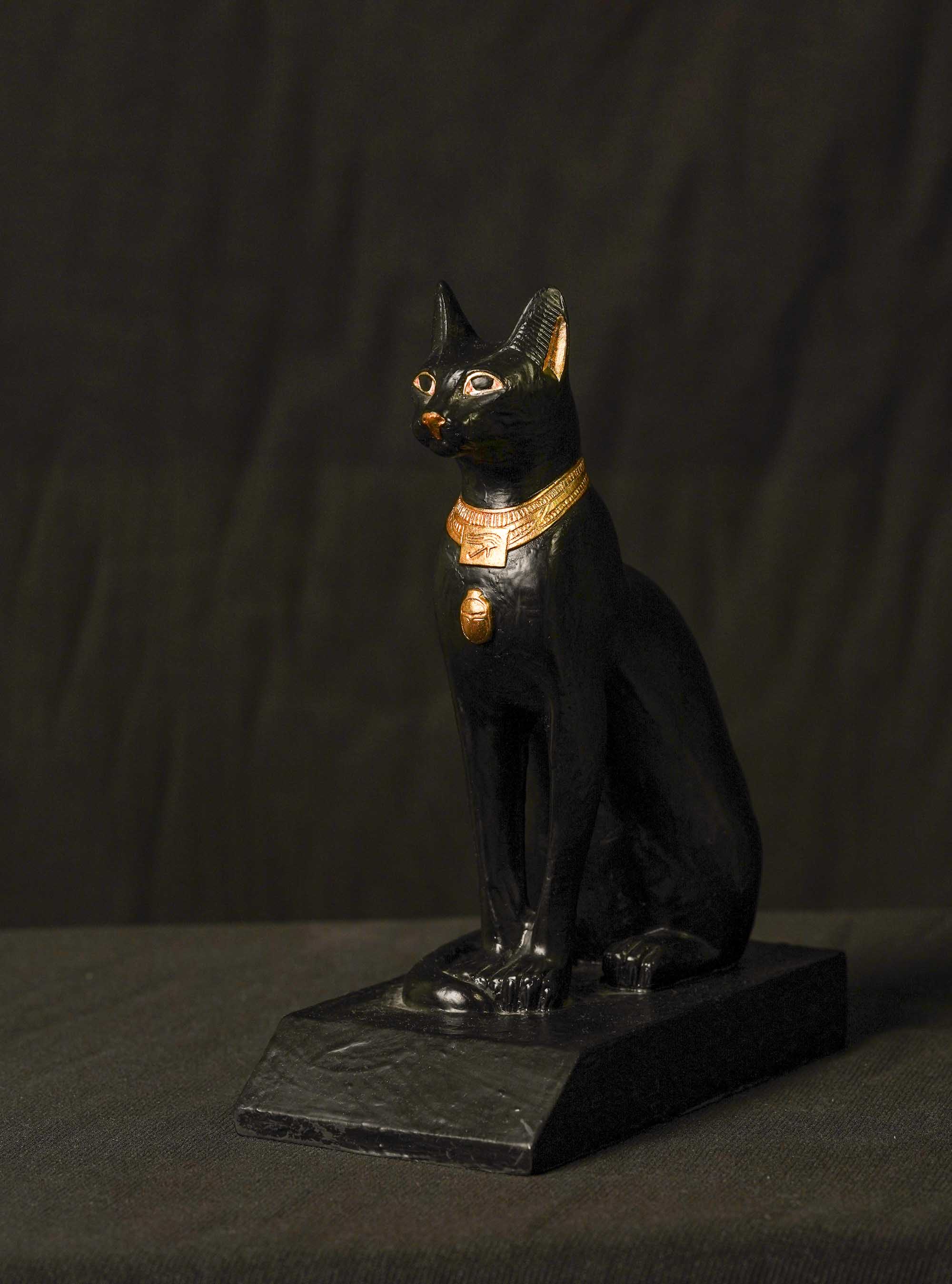 Egyptian Goddess Bastet statue, replica Bastet statue made in Egypt