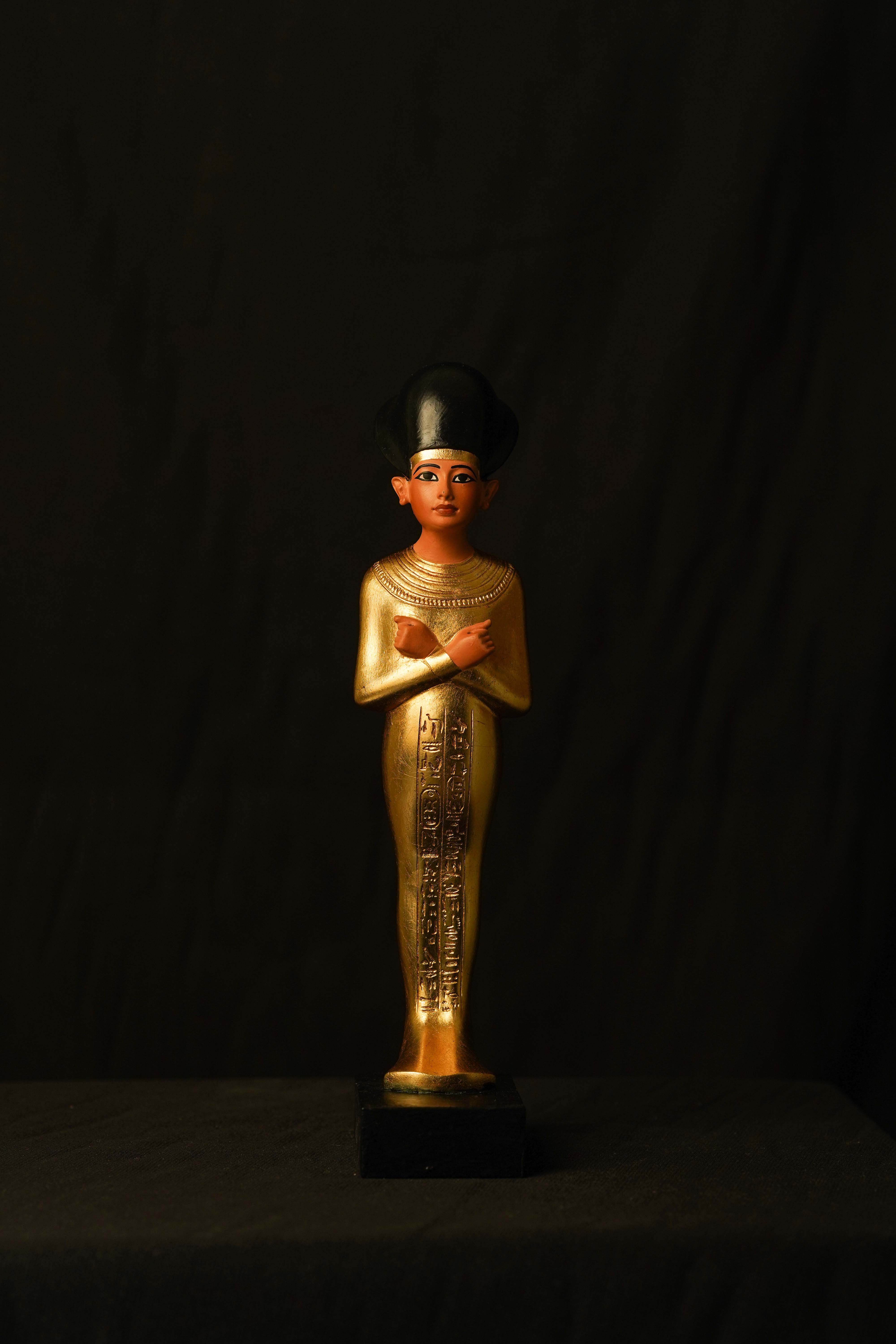 Egyptian King Tutankhamun statue, Museum replica for King Tutankhamun's statue, Replica statue for King Tutankhamun for sale.